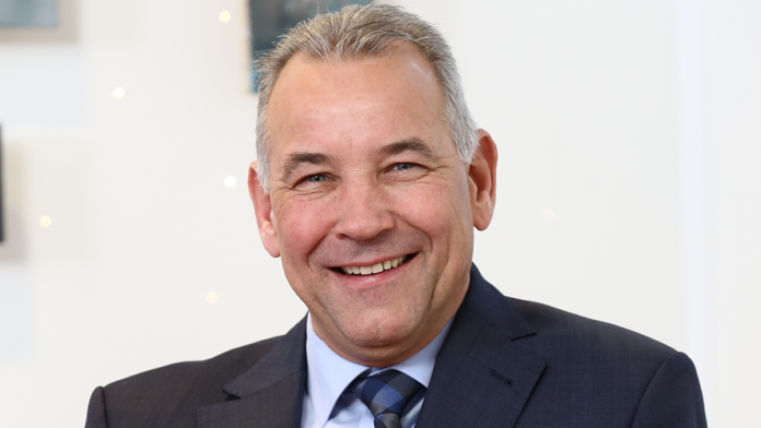 Henry van der Woude, de nieuwe gemeentesecretaris/algemeen directeur van Dalfsen